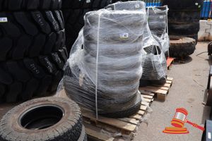 APPROX 10 X DUNLOP, TIRES, 255/95R16, ON A PALLET