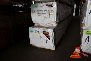 40 · PACK OF KARRI SKIP DRESSED, FEATURE, 100mm x 25mm, LM 403, PACK SIZE 5.4MT x 500 x 500 (PACK# 320025409)