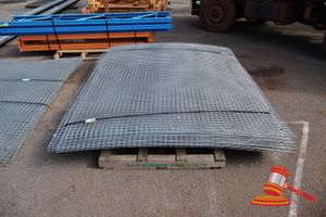 Approx 30 @ Mesh sheets 2900mm x 2200mm x 50mm x 50mm x 3.5mm