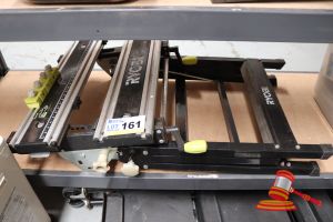 RYOBI FOLDABLE WORK BENCH