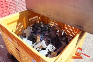 Bundle Of Assorted Galvanised Stirrups (Tub Not Included)