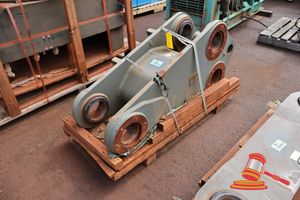 1 X Skid With 3128248 Lever Shift R/H Liebherr 10050558, Approx 1.2m, (B9957804)