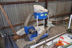 17 · 1 X CARBA-TEC DUST EXTRACTOR, MODEL: CT-2042K/3PH, SN:10100019, 415V 3 PHASE, 1600 CFM, 1.5KW UNTESTED (SOME MARKS), APPROX; 810MM W X 530MM W X 1.1M H, WITH LOOSE DUST EXTRACTOR PIPE