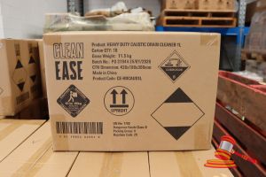 486 · 2x BOXES OF CLEAN EASY HEAVY DUTY DRAIN CLEANER, 1L PER BOTTLE, 20x BOTTLES TOTAL