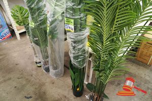 114 · ARTIFICIAL BANANA TREE 220CM