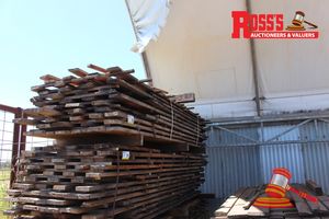 Tbg200 - Tasmanian Blue Gum Standard And Better Grade 100x25-27mm Rough Sawn Boards - @ 2.2-3.2m, Approx 216lm