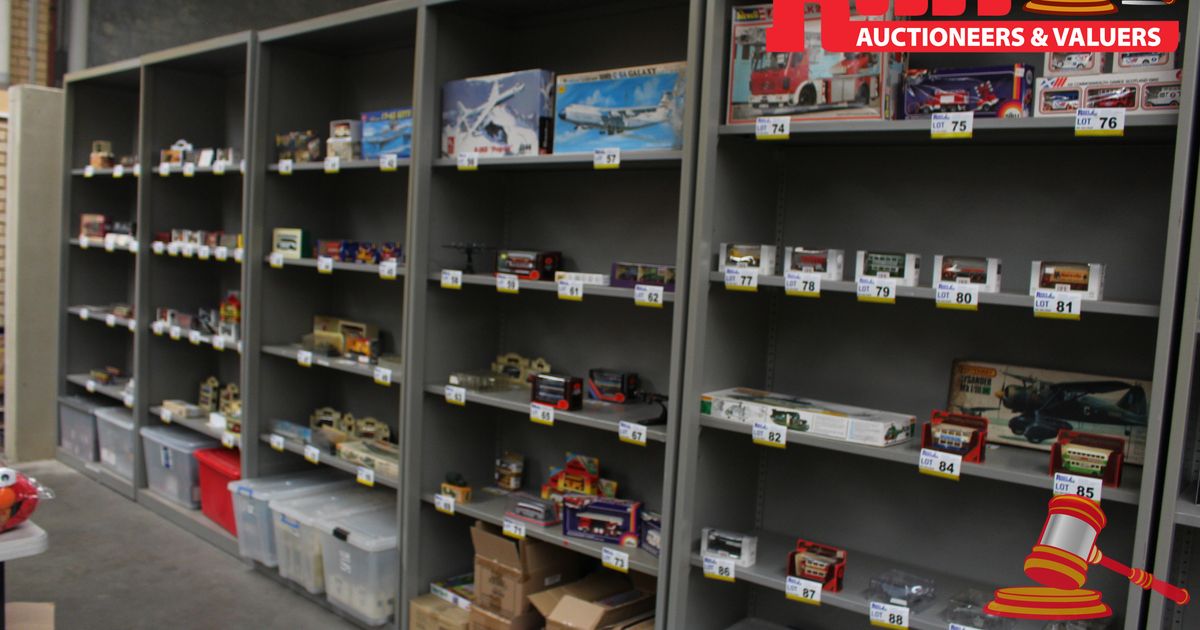 Diecast model auctions sales