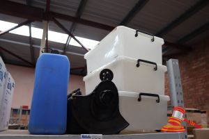 Bundle With Grass Trimmer, Untested, Jerry Cans, Tubs