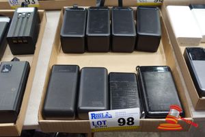 98 · APPROX 8 X POWER BANKS, VARIOUS BRANDS AND MH CAPACITY INCLUDING 6 X CYGNETT, (UNTESTED)