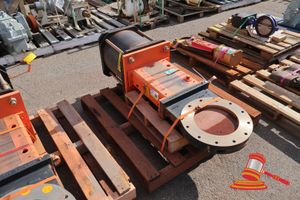 86 · 1 X WEIR DELTA INDUSTRIAL PNEUMATIC GATE VALVE, MODEL: 15S/12 SERIAL NO. 100000168061
