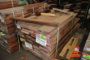 105 · JARRAH SKIP DRESSED, STD & BTR, 200mm x 38mm, 24LM, RANDOM LENGTHS, QTY 0.182M3, (L1600 x W400 x D500 TRANSPORT SIZE ONLY APPROX) (PACK# 2479733)