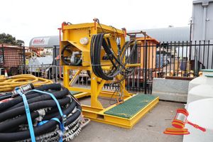 18 · 1 X HESWA HYPERLIFT SUBSEA POWER DISTRIBUTION UNIT, MODEL: 75086C, DATE: 12-21, INCLUDES: MULTIPLE HYDRAULIC HOSES, CONTROL PANEL WITH DIV1-4 CONTROLS, PG1/SIDGAUGES, PR/PTR/DLP CONNECTIONS, SAFETY PLATFORMS WITH GREEN GRATING, (POSS UNUSED )