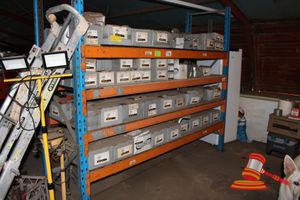 85 · LARGE QTY OF ASSORTED CONTINENTIAL HYDRAULIC FITTINGS ON MULTI TIER SHELVING UNIT (DOES NOT INCLUDE SHELVING UNIT). INCLUDES 1"- 2" SFFO, JIC, BSP, METRIC. 90 - STRAIGHTS / 45. UNUSED