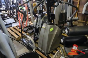 39 · 1 X MATRIX STEPPER, MODEL: S-3X/5X/7X, SN:CS11D171201178, MAX USER WEIGHT: 182KG/400LBS, UNTESTED, APPROX; 1 M L X 75CM W X 1.8M H, ON A PALLET