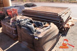 59 · APPROX 37 TEMPORARY FENCING PANELS APPROX 2400 X 1800MM AND 2 PALLETS OF BASES AND SOME FITTINGS
