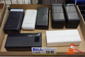 95 · APPROX 7 X POWER BANKS, VARIOUS BRANDS AND MH CAPACITY INCLUDING CYGNETT, (UNTESTED)