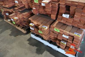 98 · PACK OF JARRAH DECKING FEATURE, 144 LM, 086 x 019, 13.1M2 WITH 5mm GAP (PACK NO: 320026186) TRANSPORT DIMS L1200 x W520 x H450,
