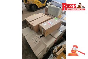 73 · PALLET UNUSED TRUCK AND EARTHMOVER FILTERS
