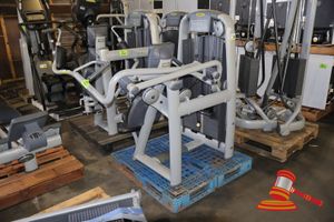 1 X Technogym Shoulder Press Machine, Weight Stack 2.5-65 (Some Marks), Approx; 1.3m W X 90cm D X 1.4m H, On A Pallet