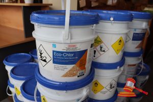 378 · 2x TUBS OF ECO-CHLOR DRY CHLORINE TABLET BACTERICIDE (GRANULAR), 10kg PER TUB