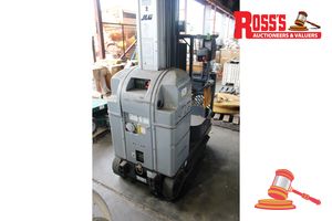 32 · JLG 20MLV VERTICAL MAN LIFT (GREY). 24V. SERIAL No 0130013564. MAX PLATFORM HEIGHT 5.9M. BATTERIES FLAT. HOURS N/A, WHEELS U/S. UNTESTED. CONDITION UNLNOWN