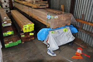 33 · EASYCRAFT PINE, POSS WATER DAMAGE/MOULD, 120 x 45 x 5.4MT, 72 PCS (PACK# 377956)