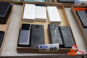 99 · APPROX 7 X POWER BANKS, VARIOUS BRANDS AND MH CAPACITY INCLUDING CYGNETT & ROMOSS , (UNTESTED)