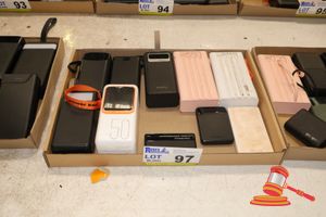 97 · 10 X ASSORTED PORTABLE POWER BANKS INCLUDING MARKED CYGNETT, PHILIPS, TECHWORLD & REDISSON. ASSORTED WATTAGE & VOLTAGE. UNTESTED