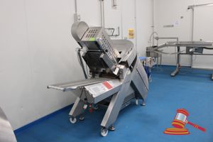 Bizerba A560 Automatic Slicer With 1300mm Stainless Steel Wire Mesh Conveyor Section. 3 Phase (Plug). Mobile. Approx 2400 X 1000 X H1850mm. Note: Removed From Service 24th July 2026. Purchaser To Arrange Removal - Specialist Removalist Required - To Be Loaded By Hiab