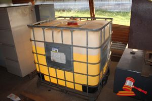 IBC POD - APPROX 700L OF DRILLING DETERGENT. UNUSED