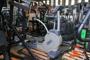 1 X Technogym Crossover 700 Sp Elliptical Trainer, Sn:Dag74l14000047, 03/14, Maximum Weight User 180kg, Untested, Approx; 1.4m L X 65cm W X 1.8m H, On A Pallet