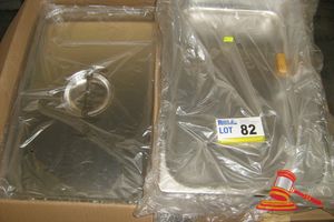 11 X Gastronorm Trays, 100mm Deep 1/1 With Lids