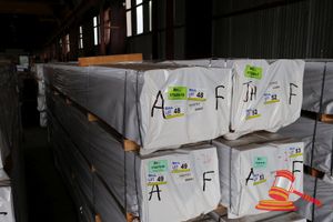 48 · PACK OF JARRAH SKIP DRESSED, FEATURE, 100mm x 25mm, PACK SIZE L5.9MT x W550mm x H450mm =900kg, 406LM (PACK# 320027901)