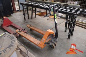 ORANGE PALLET JACK, MAX CAPACITY: 2500KG, SOME MARKS, UNTESTED, APPROX; 680MM W X 1.3M L X 1.2M H