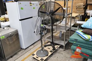 91 · 1 X DYNABREEZE PEDESTAL FAN, 450MM, MODEL: FA-23112, UNTESTED 1 X BRISTOL INDUSTRIAL PEDESTAL FAN, 750MM, MODEL: FA-B41758,UNTESTED BOTH MOUNTED ON SKID BOARDS