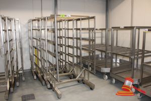 85 · 4 X ASSORTED STAINLESS STEEL 5 AND 6 TIER MOBILE HANGING/DRYING TROLLEYS. APPROX 1010 X 1010 X H1960MM