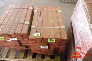Pack Of Jarrah Decking, Feature, 086 X 019, 9.82m2 With 9.5mm Gap , 108 Lm,(Pack No: 320026214) Transport Dims Pack Size L900 X W520 X H450,