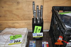 584 · KNIFE BLOCK SET