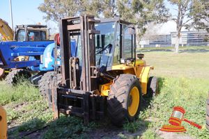 Jcb-940-4rtfl Rough Terrain Forklift Yellow/Black, Enclosed Cab, (Untested, Some Marks) 3174 Hrs, 4000kg Max Lift, 4wd, Key 110 Plate Unreadable