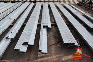 49 · 1 PACK GALVANISED STEEL Z PURLINS 150 X 1.5MM,APPROXIMATELY 5PCS 6.5M AND 12PCS 5.2M