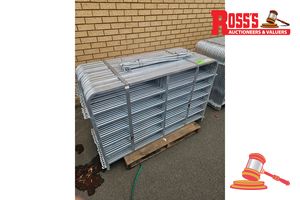 24 x 5' SHEEPS PANELS