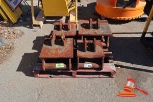 59 · 4 X AUGER HEAD BRACKETS, HEAVY DUTY STEEL CONSTRUCTION, VARIOUS SIZES (HEAVILY RUSTED)