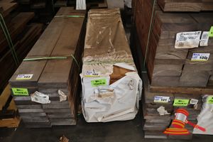 102 · JARRAH SKIP DRESSED, STD & BTR, 190mm x 36mm, 39LM, RANDOM LENGTHS, QTY 0.304M3 (L1600 x W400 x D500 TRANSPORT SIZE ONLY APPROX) (PACK# 2479730)