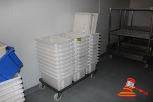 91 · APPROX 30 X FOOD GRADE PLASTIC CRATES (APPROX 640 X 410 X H260MM) AND APPROX 12 X LIDS. INCLUDES STAINLESS STEEL DOLLEY