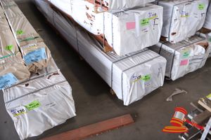 Jarrah Skip Dressed, Feature, 100mm X 25mm, 410lm, Transport Dims L5.7 X W500mm X D430mm, Approx Weight 800/900kg, Random Lengths (Pack# 320029853)