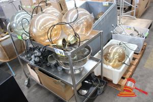 93 · 1 X STAINLESS STEEL TROLLEY WITH MIXED PENDANT LIGHTS, INCLUDES: APPROX 4 X LARGE AMBER GLASS PENDANT LIGHTS WITH BLACK CORDS, BRASS TONE SPOTLIGHT, STAINLESS STEEL BOWL, VARIOUS SMALL LIGHTS AND ACCESSORIES (UNTESTED)