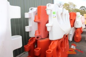 29 · 6 x Water Fill Barriers, Make: Alliance Mouldings, Model: Trafix2000, Approx Overall Dimensions: 2000mm x 900mm, including 2 x White and 4 x Orange