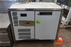 132 · WILLIAMS 1 DOOR UNDERBENCH FRIDGE UNIT
