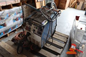 Cigweld Welder, Model: 330se, Serial: A320 006 A 706102e, 24v, 9.5kva, Untested