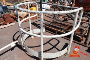 CURVED METAL RAILING, APPROX; 1.3M W X 1.2M H X 1.1M D, SOME MARKS/RUST